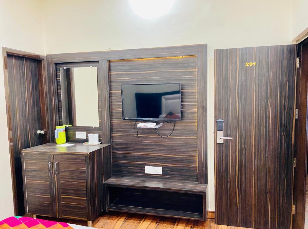 Hotel Kabir Residency アムリトサル エクステリア 写真